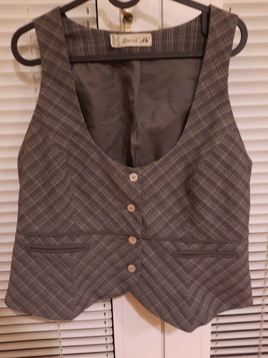 Елечe Сесил, 48 размер, бг размер