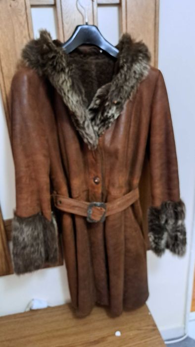 Vand cojoc blana oaie, stare perfecta, mar 44-46