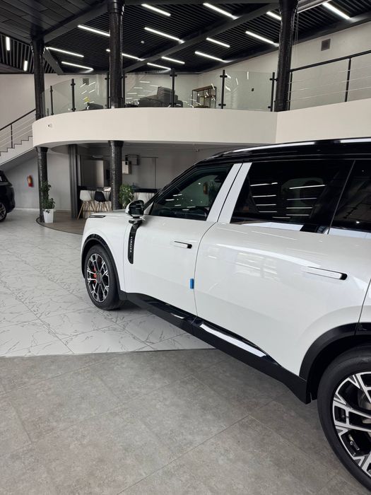 Lynk&co 900 new 2026