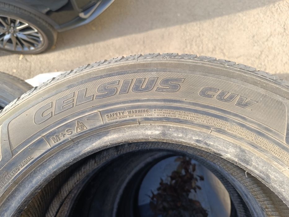 Продам комплект 245 60 r18