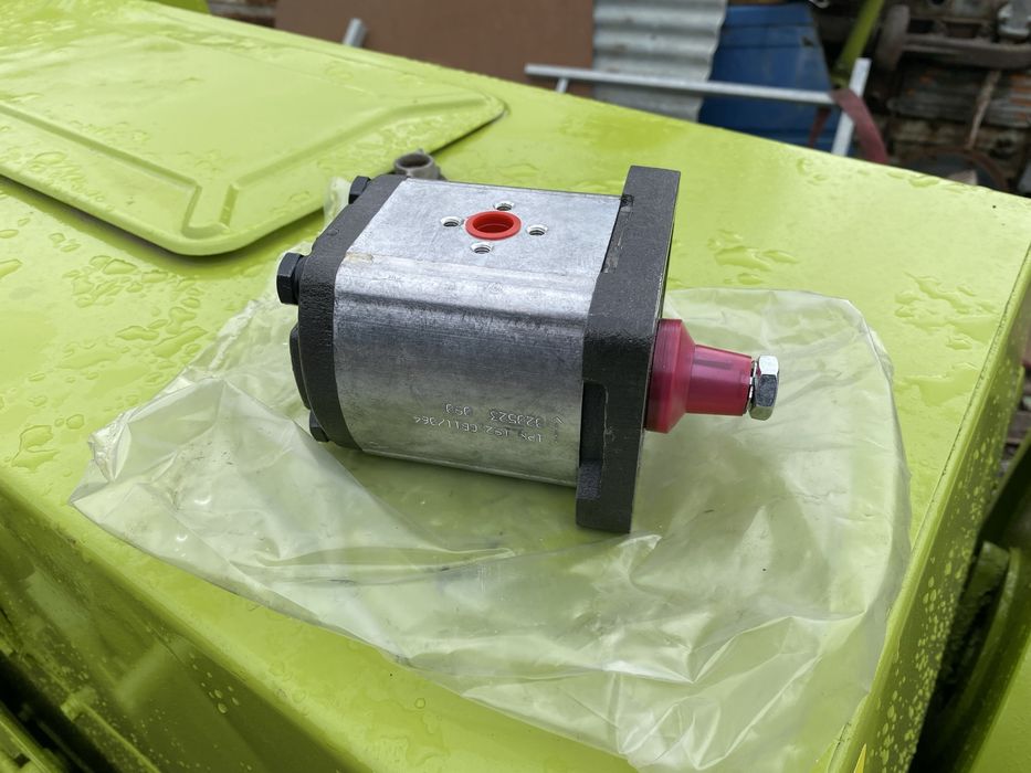 Pompa hidraulica tarctor Fiat / utb , cu debit mare