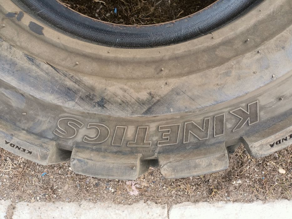 Продам резину на погрузчик