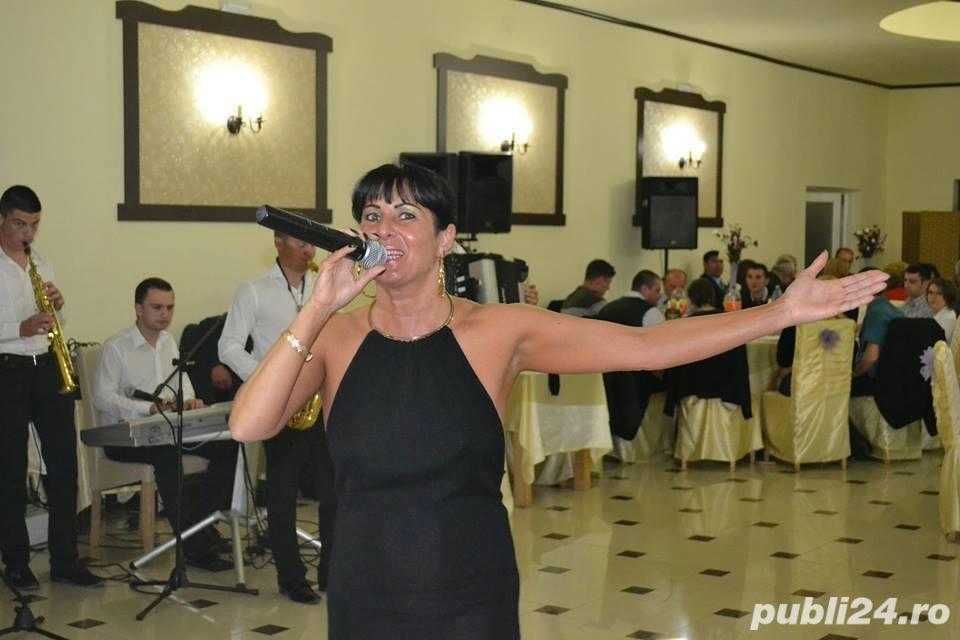 Formatie de muzica populara si de petrecere pentru eveimente nunti, botezuri, majorate