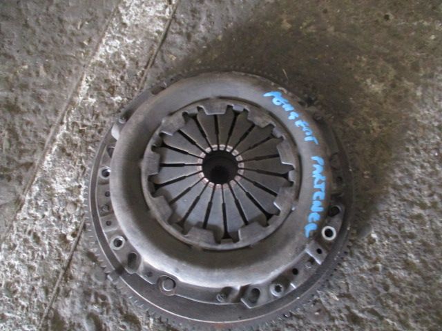 Kit ambreaj volanta placa disc Peugeot Partener Citroen Berlingo 1,9 d