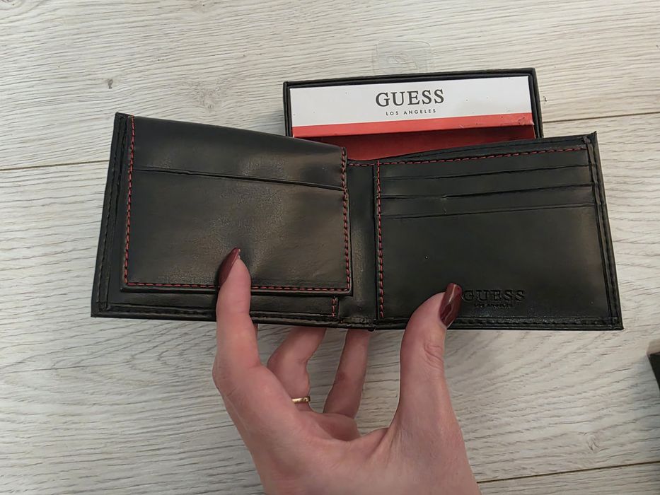 Чисто нови мъжки протмонета GUESS