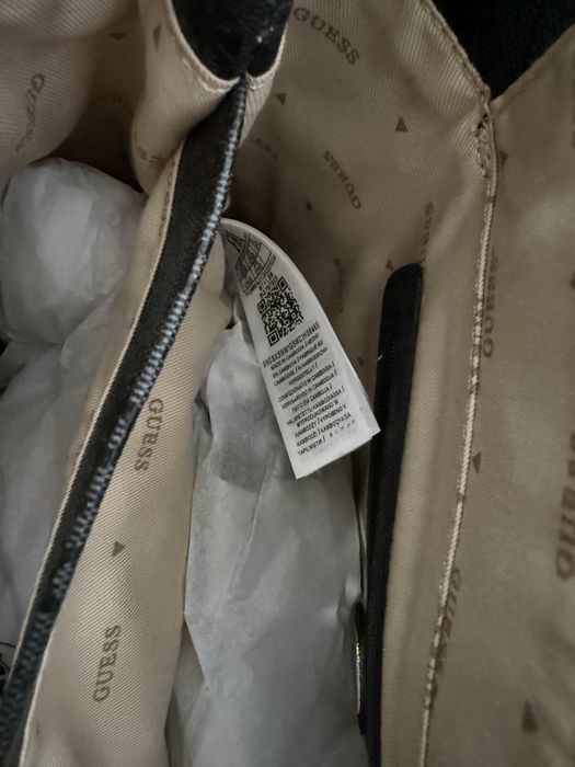 Geanta Guess noua cu eticheta