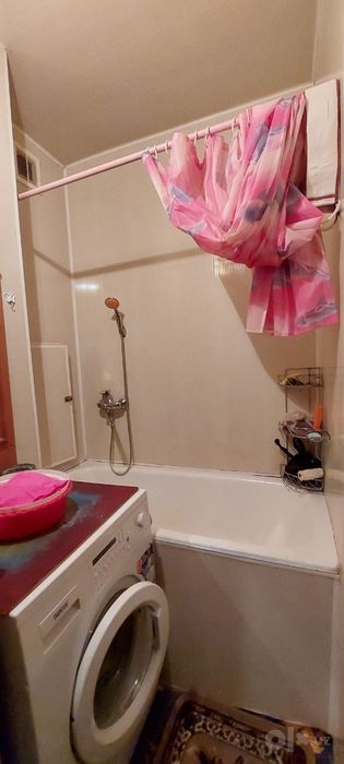 Продаю 1-комнату 18м2. Яшнабадский р-он Авиасозлар-1. 2-этаж 4-этажном