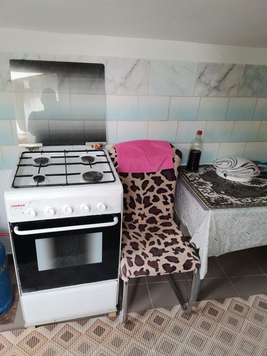 Casă de închiriat