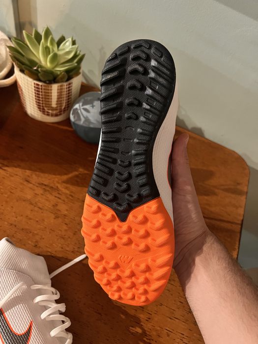 Nike Mercurial, 40 номер (чисто нови)