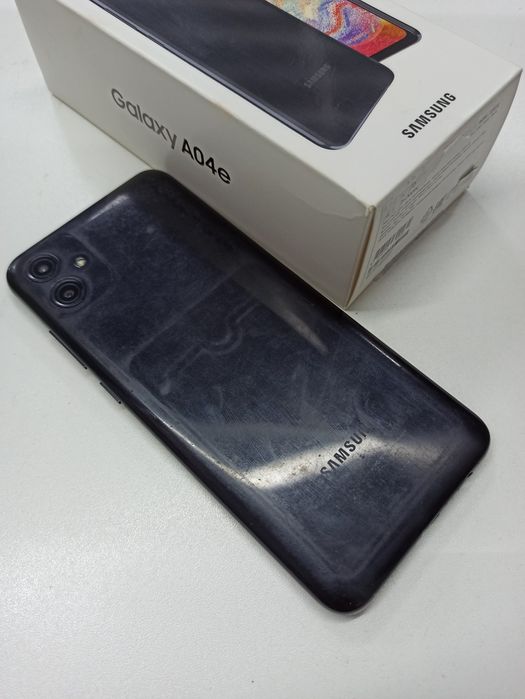 Samsung Galaxy A04e, 4/128gb.