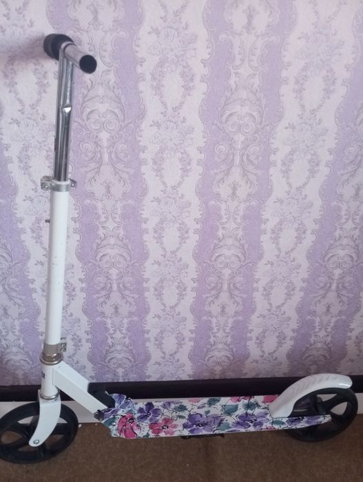 Самокат в отличном состоянии