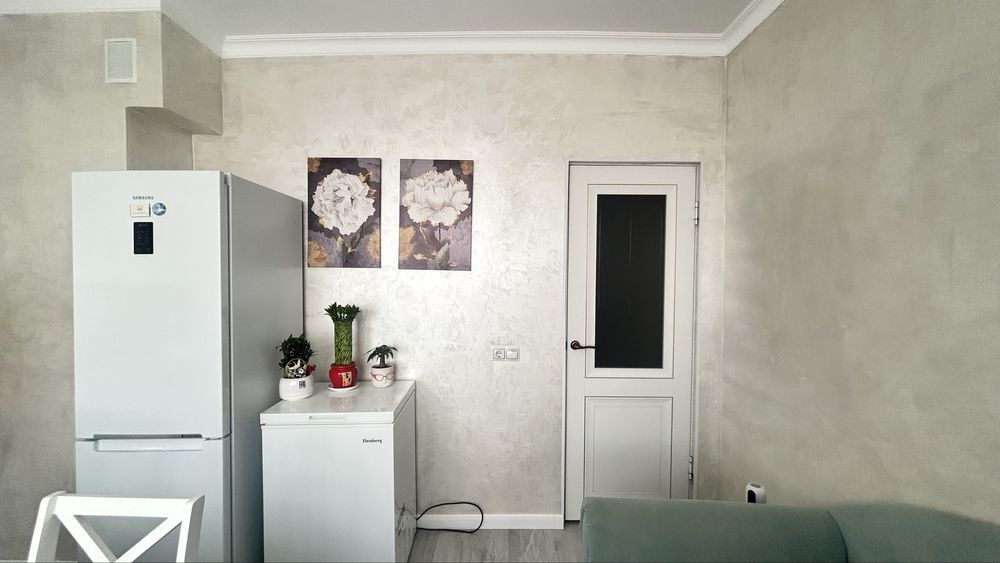 Атырау қаласы орталығынан 1 бөлмелі пәтер сатылады.