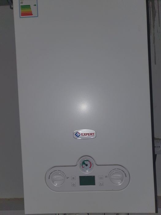 EXPERT Двухконтурный 24 кв кател сотилади янги хали бирор марта ишлама