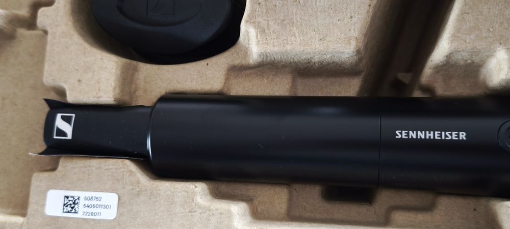 Професионална  безжична система Sennheiser EW-D 835-S SET