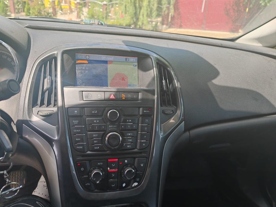 OPEL Astra 2012 — imagine 4