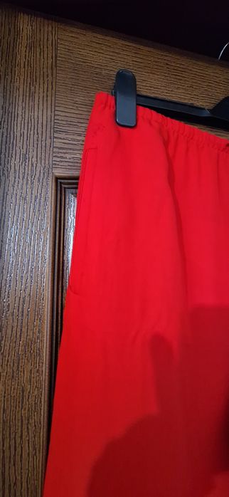 Pantaloni cu crac larg, Zara