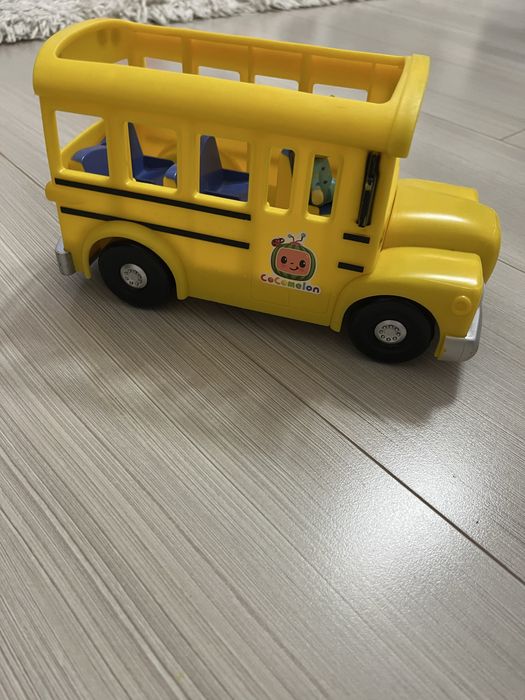 Autobuz CoComelon baiat