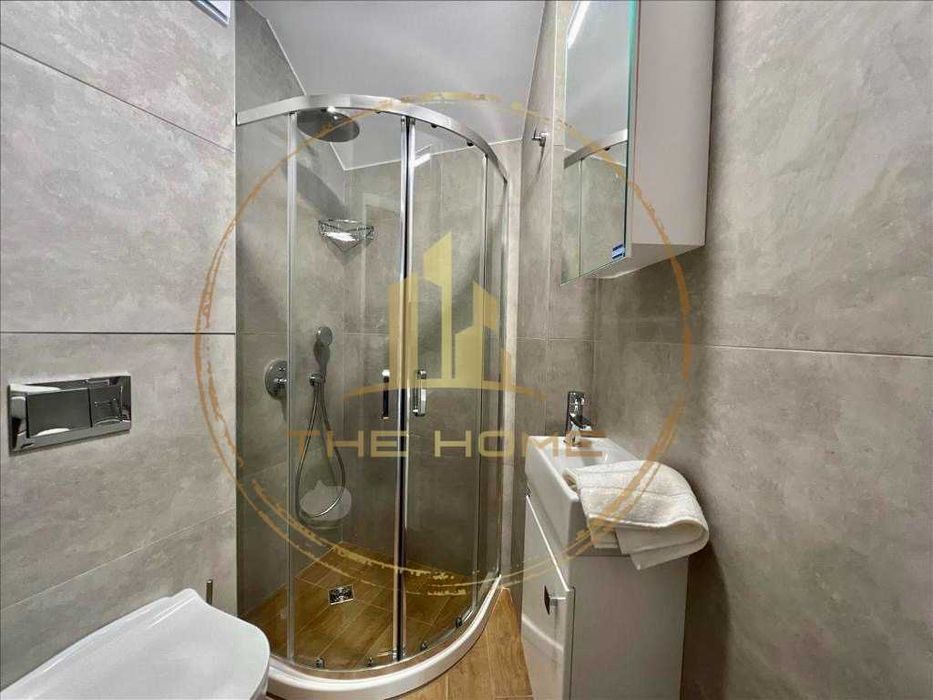 Дава се под наем Тристаен апартамент в Варна, Гръцка махала - 85 кв.м за 1300 € - Снимка #5