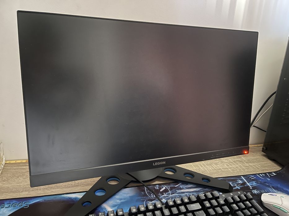 Monitor gaming Lenovo Legion full hd,1ms,240hz,400cd/m2