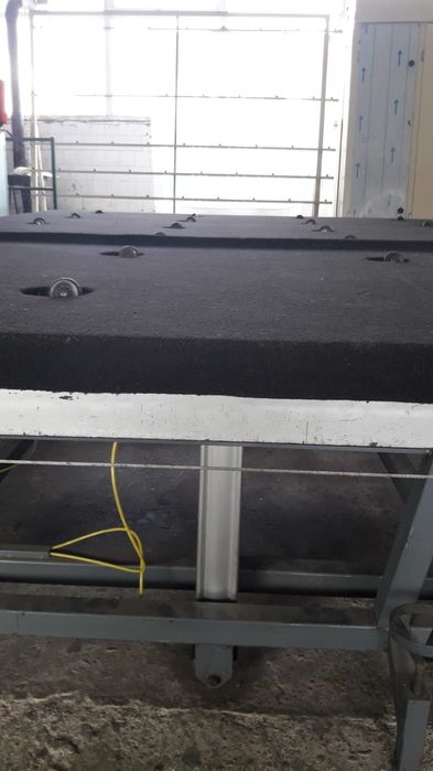 Vind masă rabatabilă pivotantă cu rupere pentru sticlă.