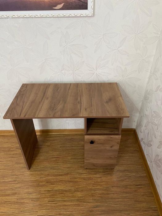 Продам парты новые