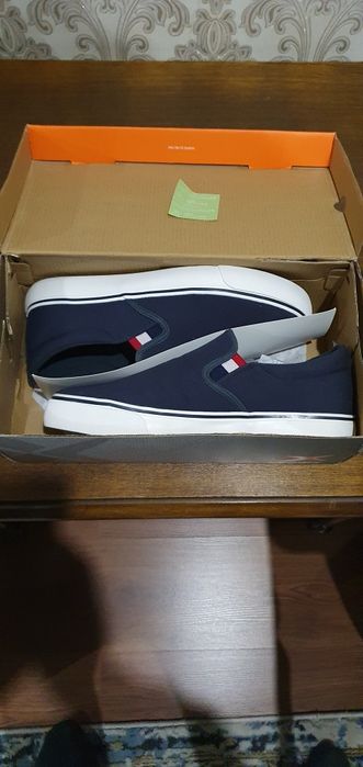 Продам слипоны. 3500