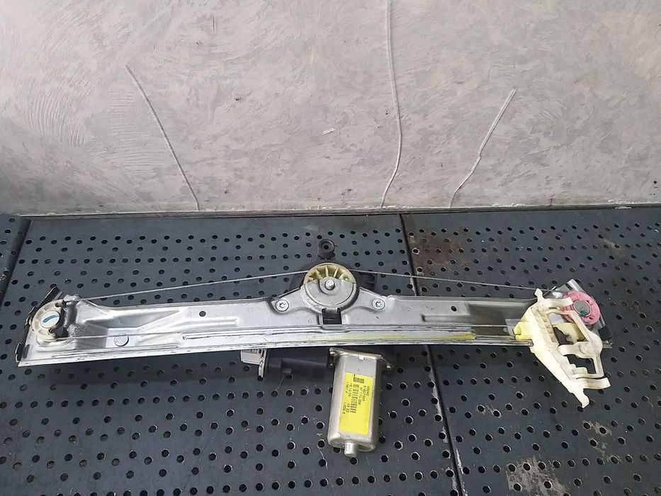 Macara motoras dreapta spate fiat bravo 2 198 51827395