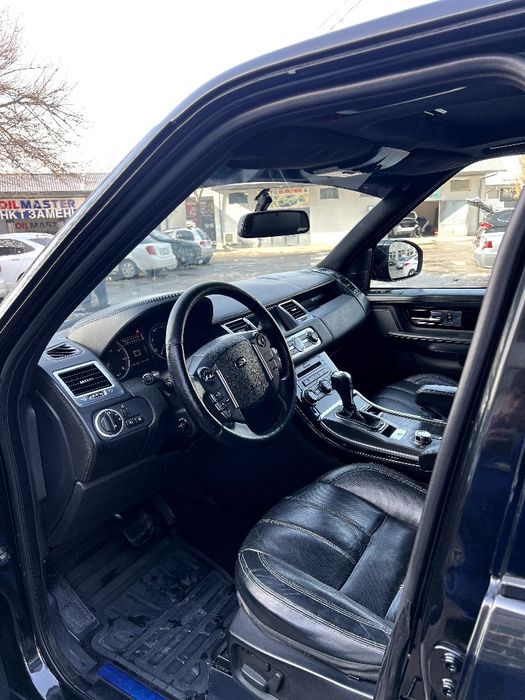 Range rover sport 2012 sotiladi