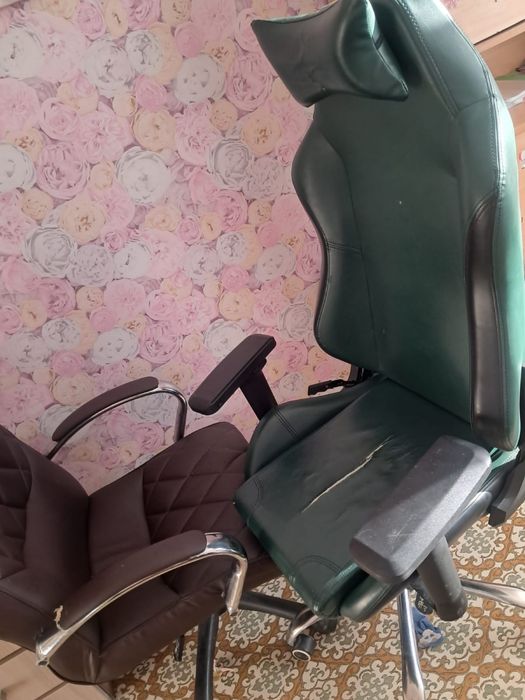 Продам Стулья офисные