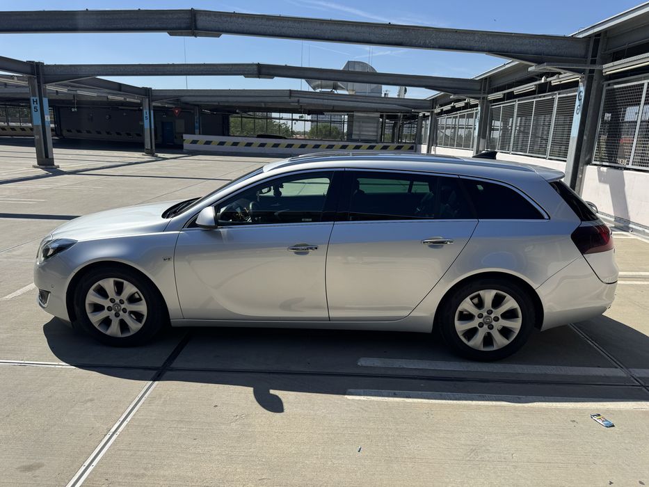 Opel Insignia Sports Tourer 2.0 CDTI 170 CP – FULL
