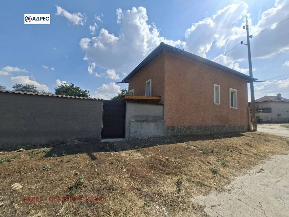 Къща в Плевен, област-с.Бохот площ 85 цена 69900