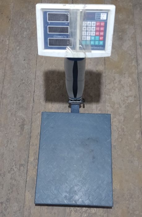 Весы электронные напольные