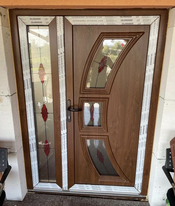 Tamplarie PVC cu geam termopan