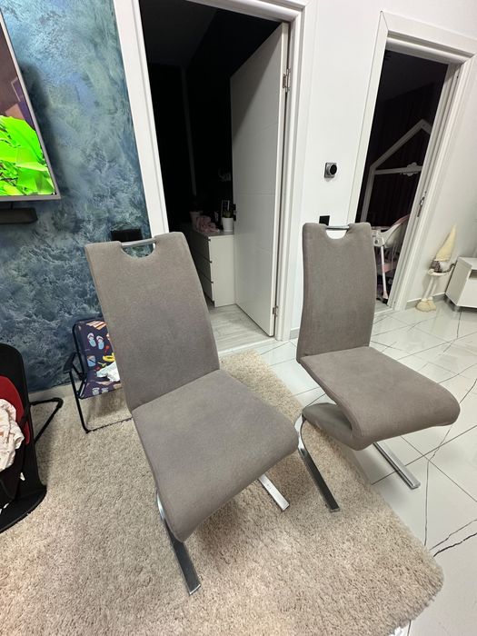 Vând masă extensibilă 140x90