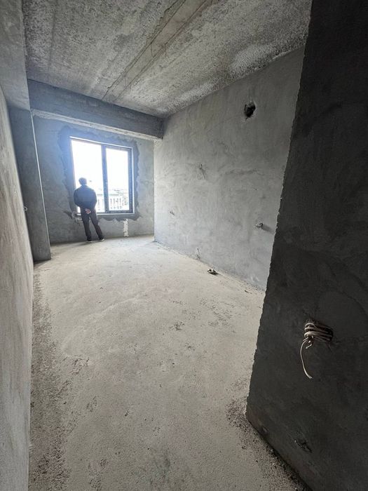 Qorasuv da karobka uy sotiladi