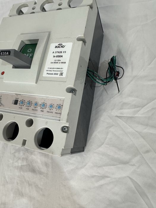 автоматический выключатель 630A