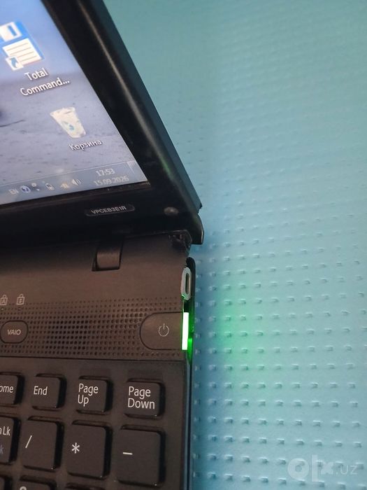 Noutbuk SONY VAIO sotiladi