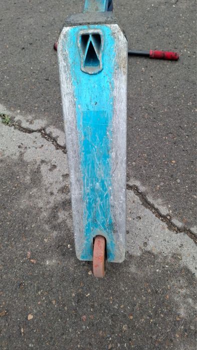 Продам трюкавой самокат