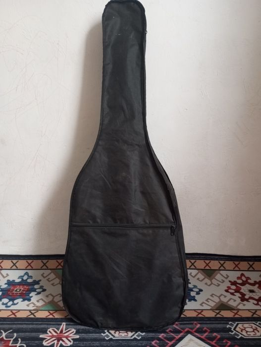 Продам акустический гитара
