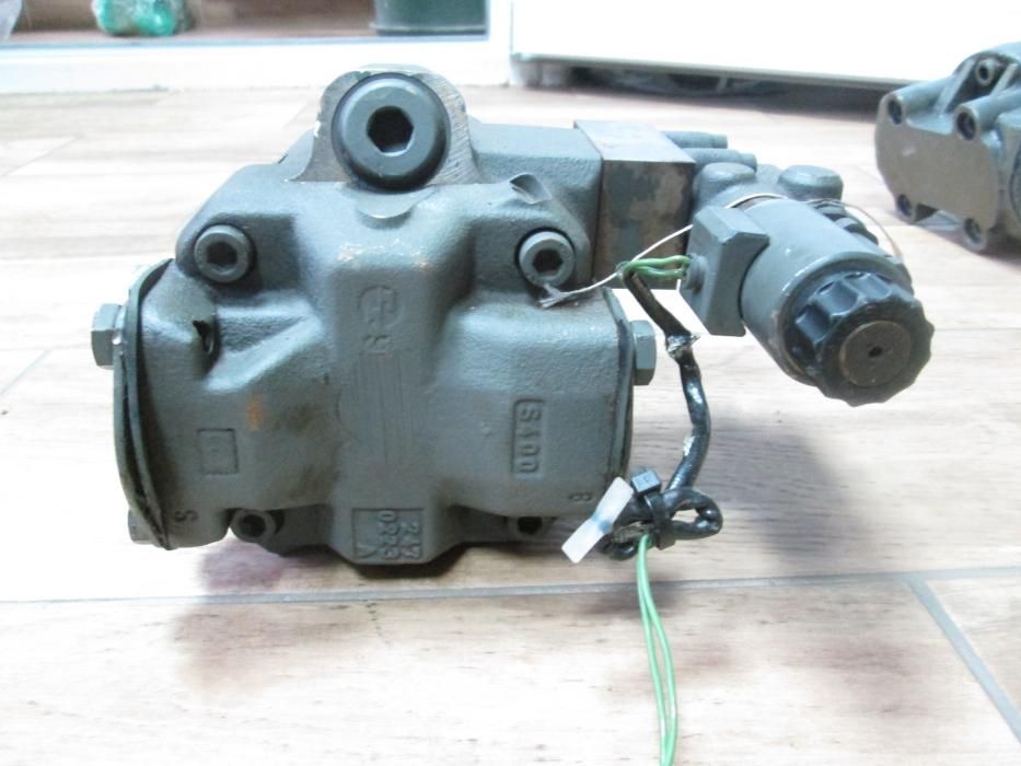 Pompa hidraulica Rexroth pentru utilaje Liebherr