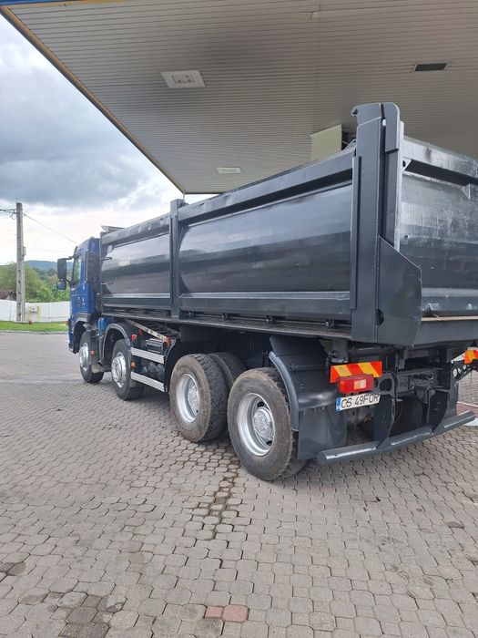 Vand Volvo 8x4 Tracker cu lama sararita