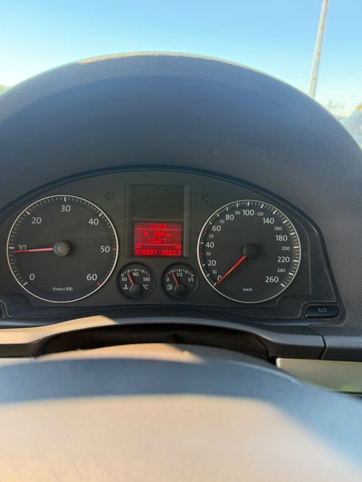 VOLKSWAGEN Golf 2004 — imagine 2