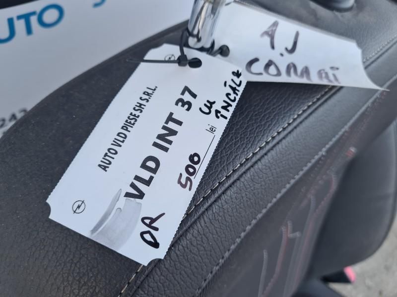 Scaun fata dreapta semi piele cu incalzire Opel Astra J