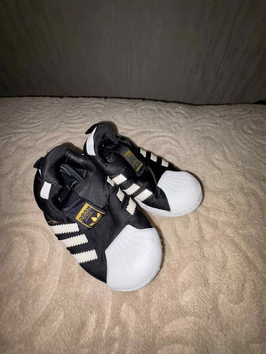 Детски дрехи 3,4 годишно момче всичко 30 евро