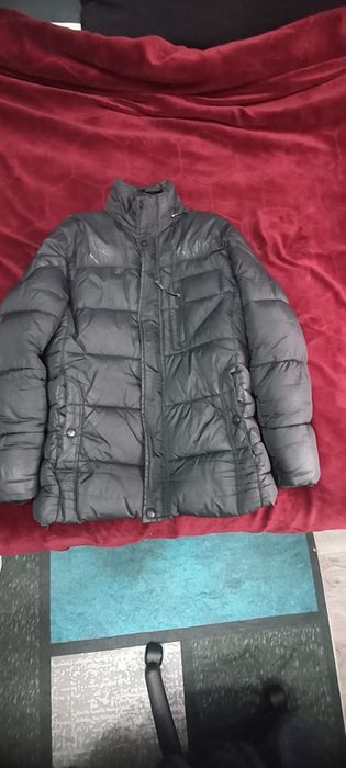 Продам куртку на подростка. В хорошем состоянии. На 8_10 лет.