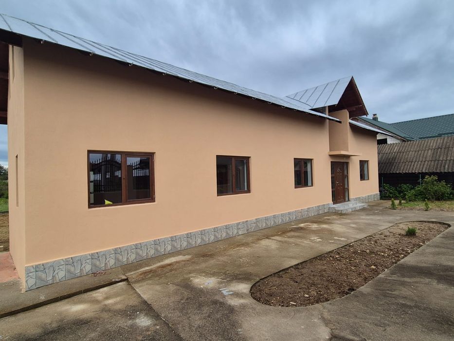 se vinde casa la cheie