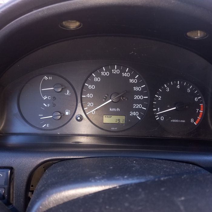 Запчасти на мазда 626.  Подходит с 1997 г по 2002 года выпуска