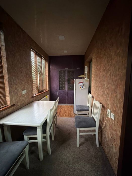 Dom sotiladi chilonzorda narxi kelwamiz srochnaa