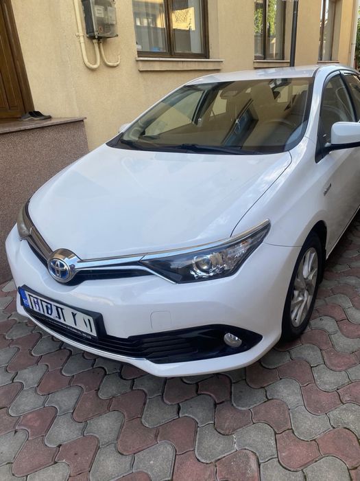 TOYOTA Auris 2018 — imagine 3