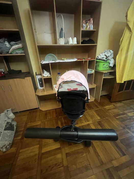 Vand trotreta de copii e de fete